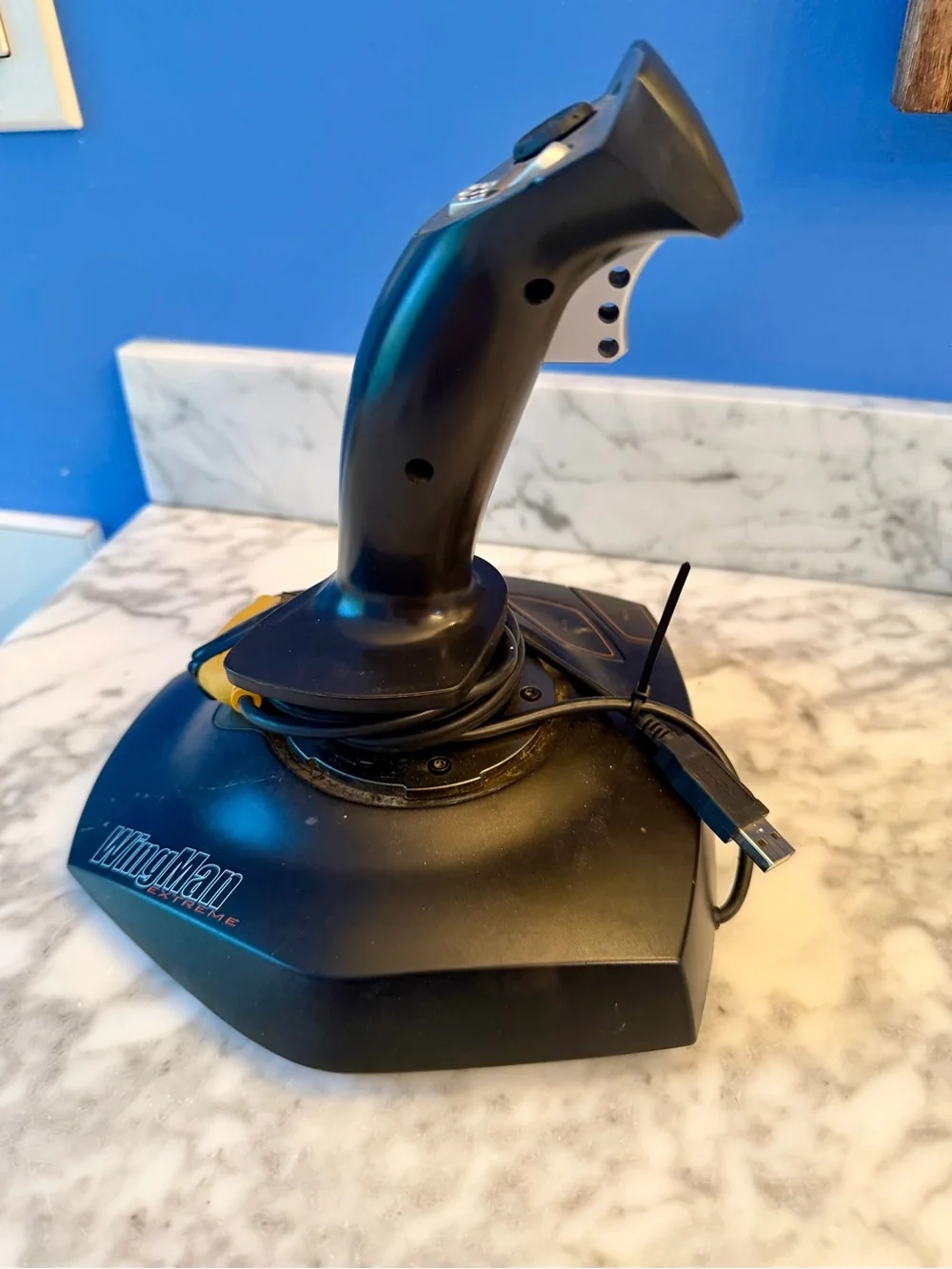 Logitech Extreme 3D Pro Joystick Flight Stick USB for PC